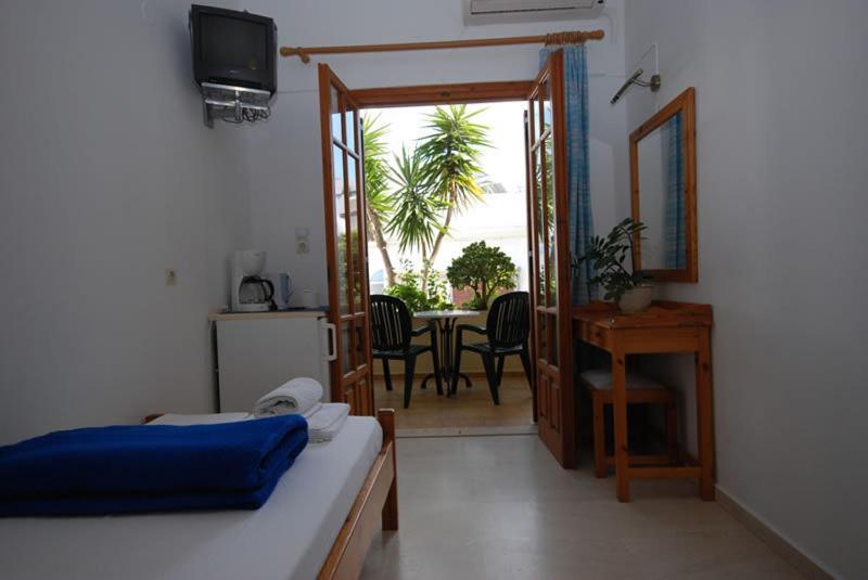 Flisvos Rooms Plakias Ruang foto
